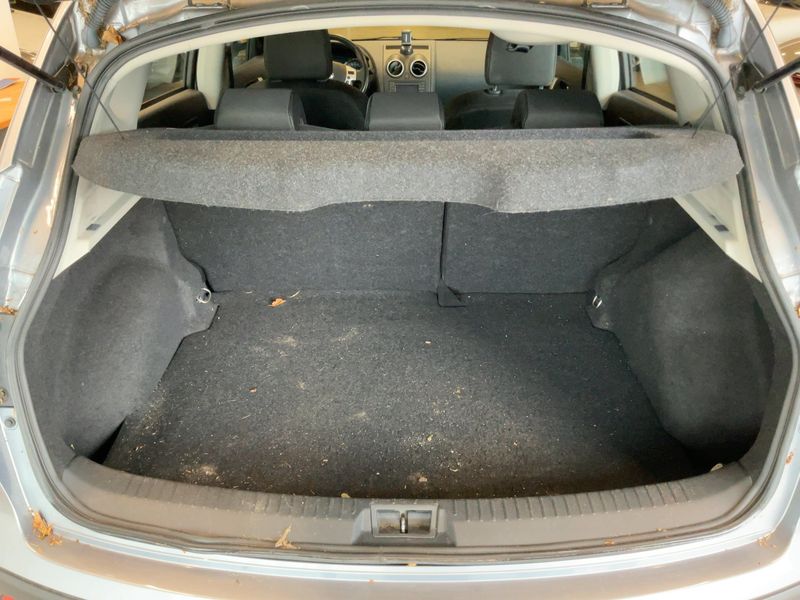 Nissan Qashqai 2.0 Acenta 2011 – снимка 16