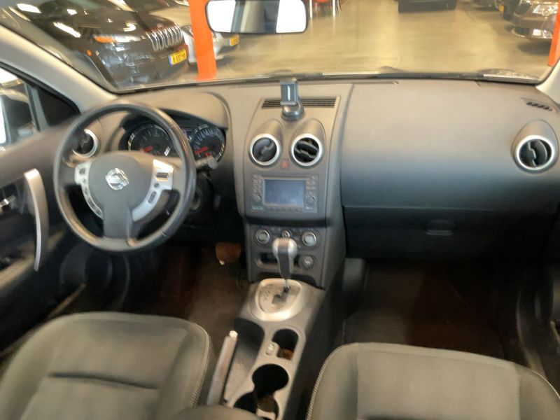 Nissan Qashqai 2.0 Acenta 2011 – снимка 18