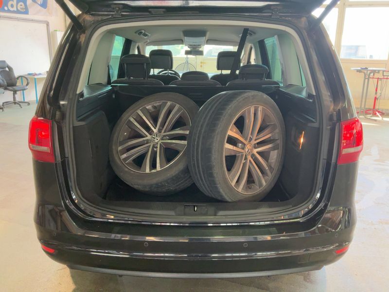 Volkswagen Sharan 2.0 TDI Life BlueMotion Tech 2013 – снимка 16