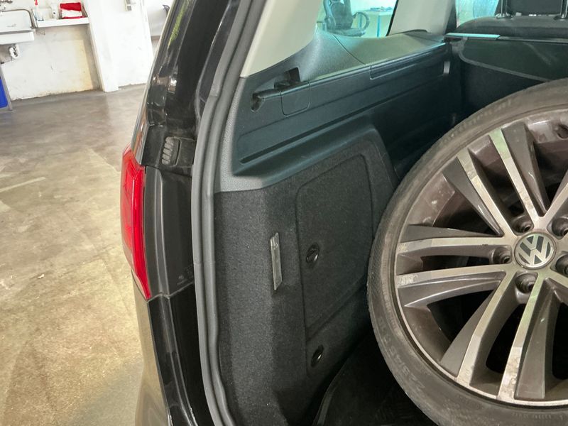 Volkswagen Sharan 2.0 TDI Life BlueMotion Tech 2013 – снимка 32