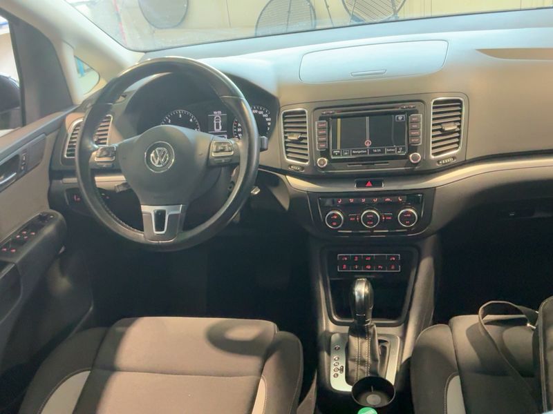 Volkswagen Sharan 2.0 TDI Life BlueMotion Tech 2013 – снимка 18
