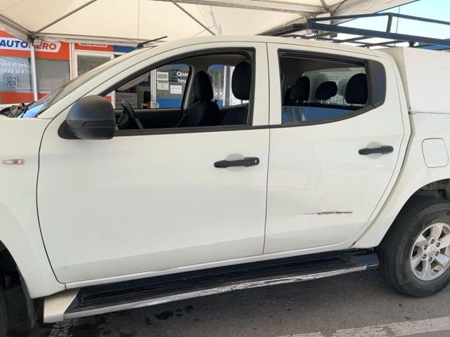 Mitsubishi L 200 2.2 DI-D Doppelkabine 4WD 2021 – снимка 4