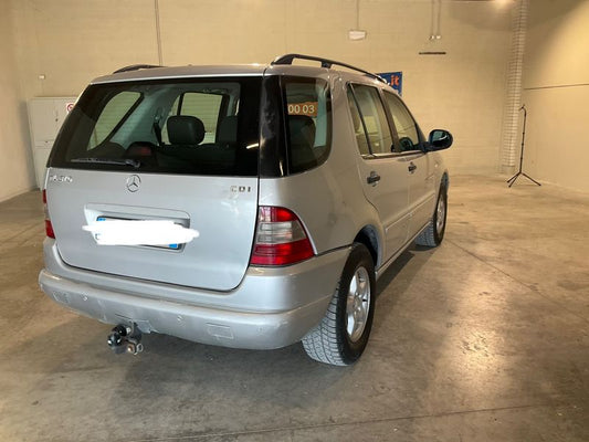 Mercedes-Benz M-Klasse ML 270 CDI 2001 – снимка 2
