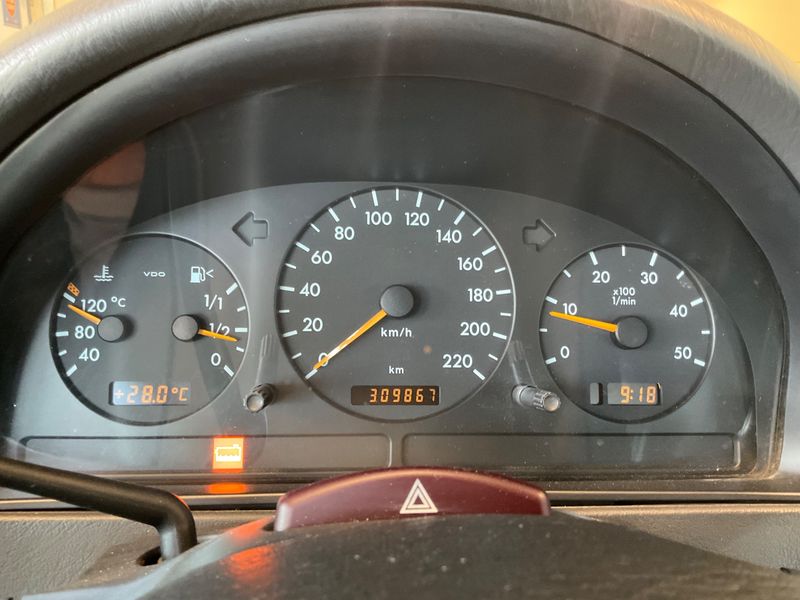 Mercedes-Benz M-Klasse ML 270 CDI 2001 – снимка 4