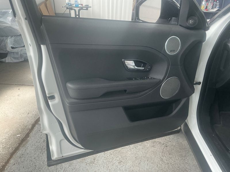 Land Rover Evoque 2.2 Td4 Pure 2015 – снимка 23