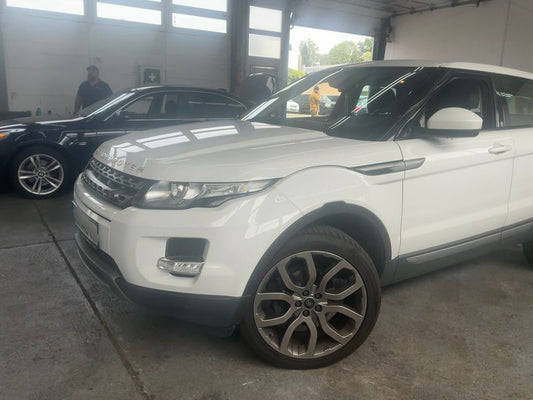 Land Rover Evoque 2.2 Td4 Pure 2015 – снимка 2
