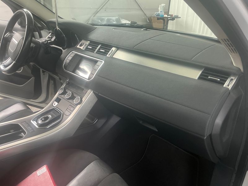 Land Rover Evoque 2.2 Td4 Pure 2015 – снимка 29