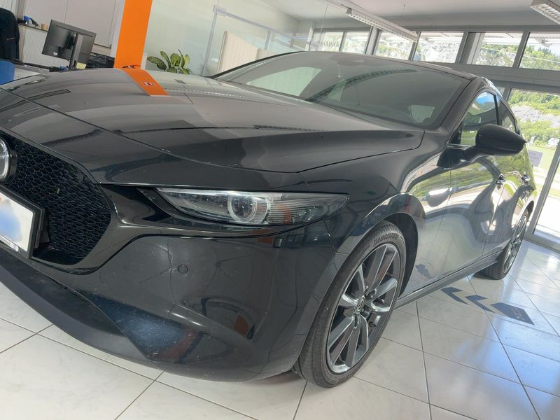 Mazda 3 2.0 Skyactiv-G Mild-Hybrid Comfort + 2021 – снимка 2