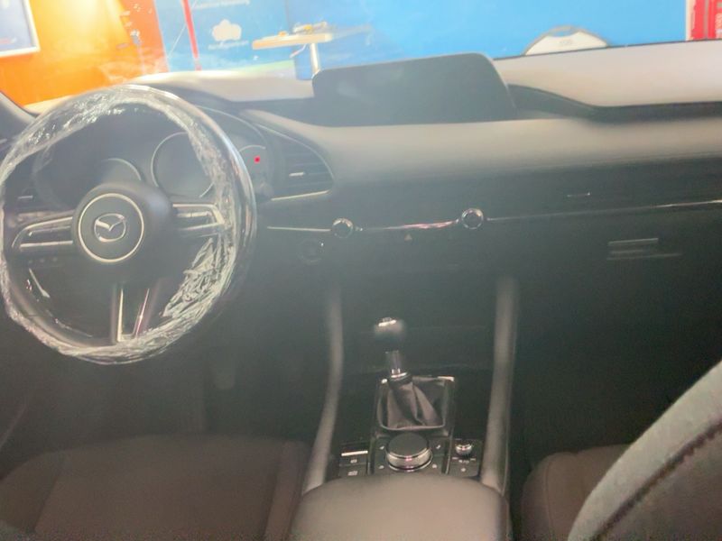 Mazda 3 2.0 Skyactiv-G Mild-Hybrid Comfort + 2021 – снимка 18
