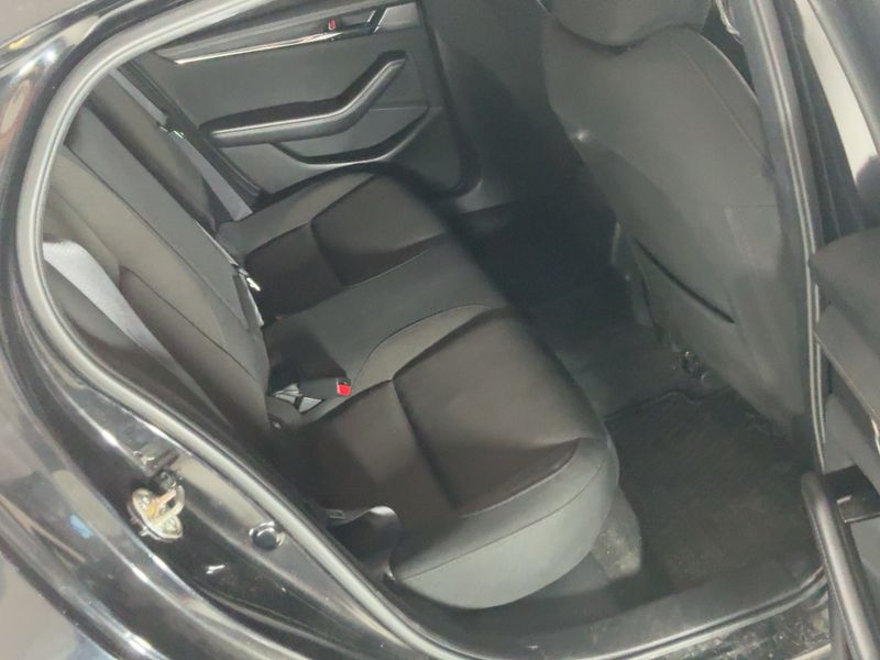Mazda 3 2.0 Skyactiv-G Mild-Hybrid Comfort + 2021 – снимка 20