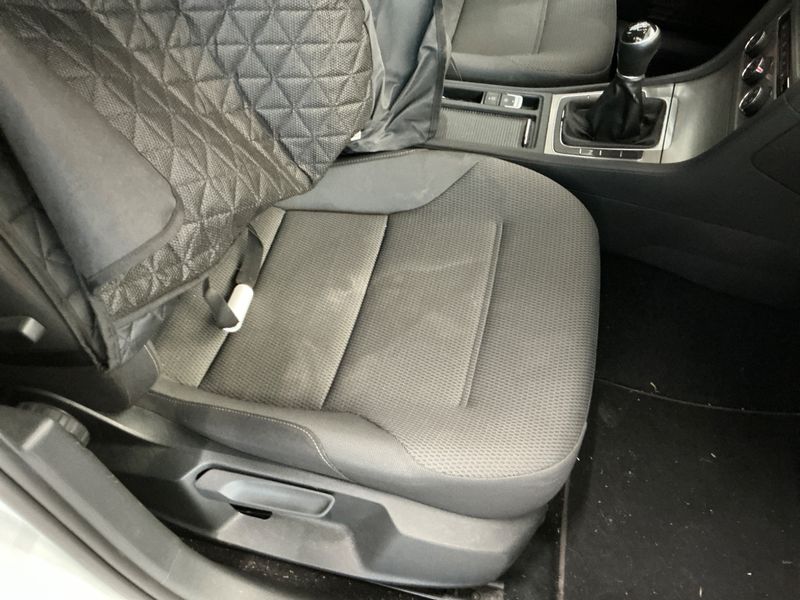 Volkswagen Golf VII 1.6 TDI 2017 – снимка 33