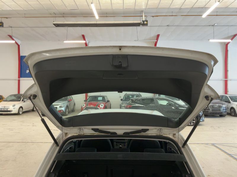Volkswagen Golf VII 1.6 TDI 2017 – снимка 10