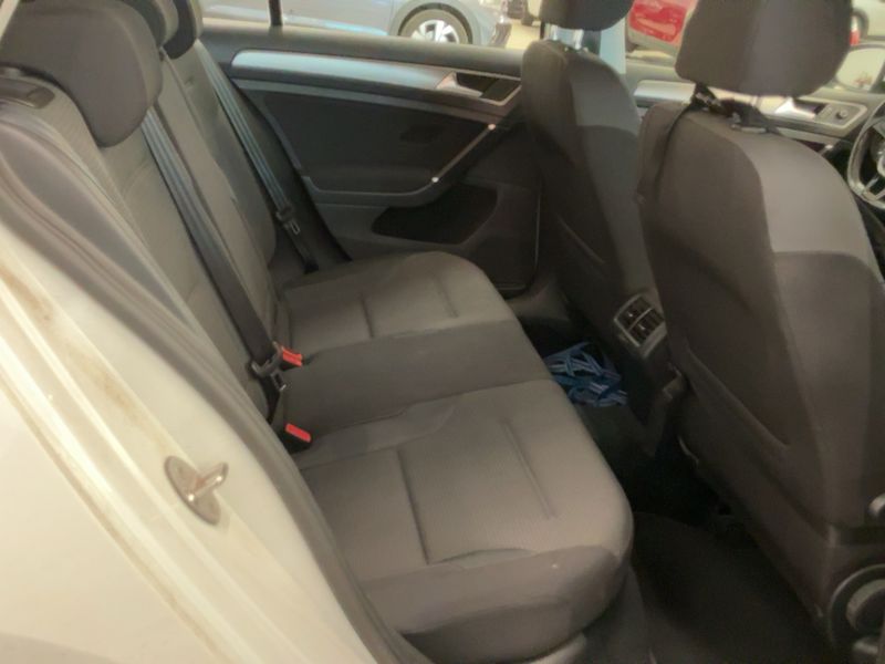 Volkswagen Golf VII 1.6 TDI Comfortline BlueMotion Tech 2017 – снимка 19