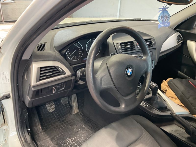 BMW 1er 116i 2011 – снимка 28