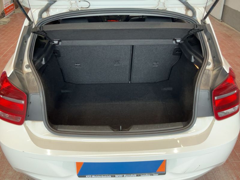 BMW 1er 116i 2011 – снимка 15