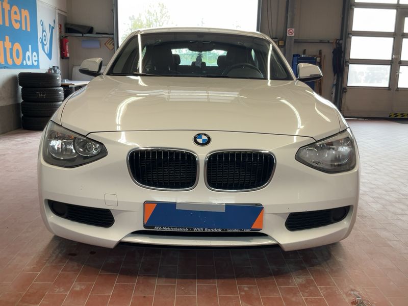 BMW 1er 116i 2011 – снимка 14