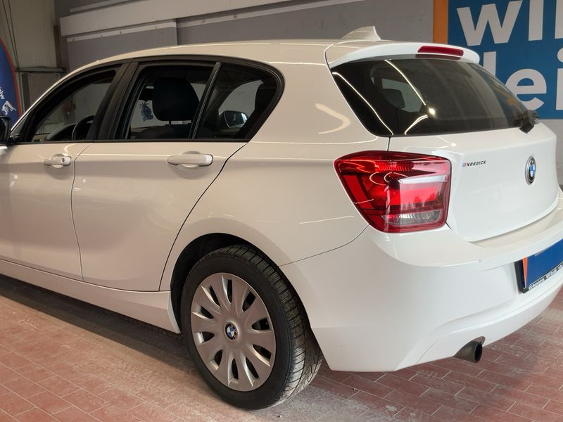 BMW 1er 116i 2011 – снимка 6