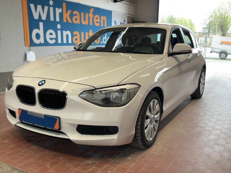 BMW 1er 116i 2011 – снимка 1