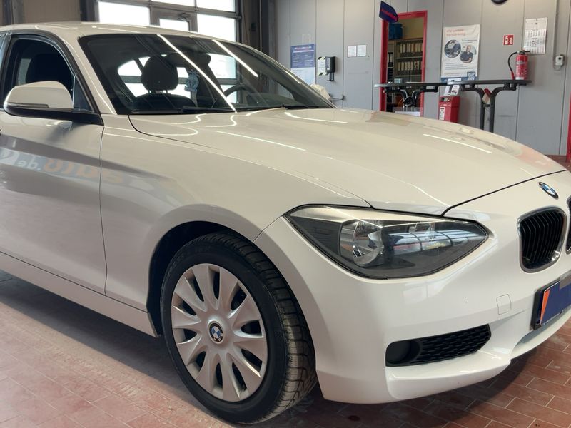 BMW 1er 116i 2011 – снимка 12