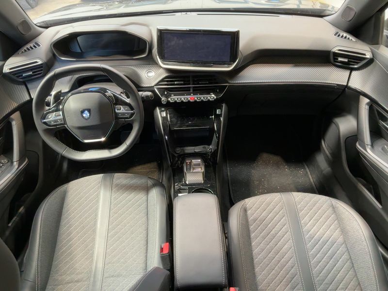 Peugeot 2008 1.2 PureTech Allure 2024 – снимка 17