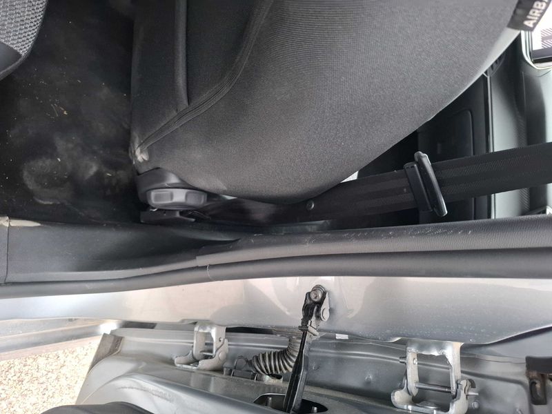 Peugeot 208 1.2 PureTech Allure 2024 – снимка 29