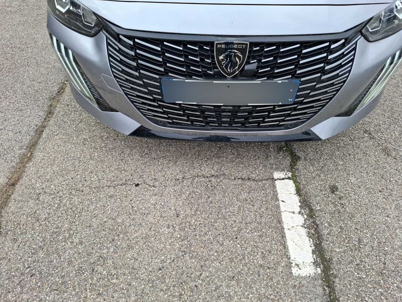 Peugeot 208 1.2 PureTech Allure 2024 – снимка 45