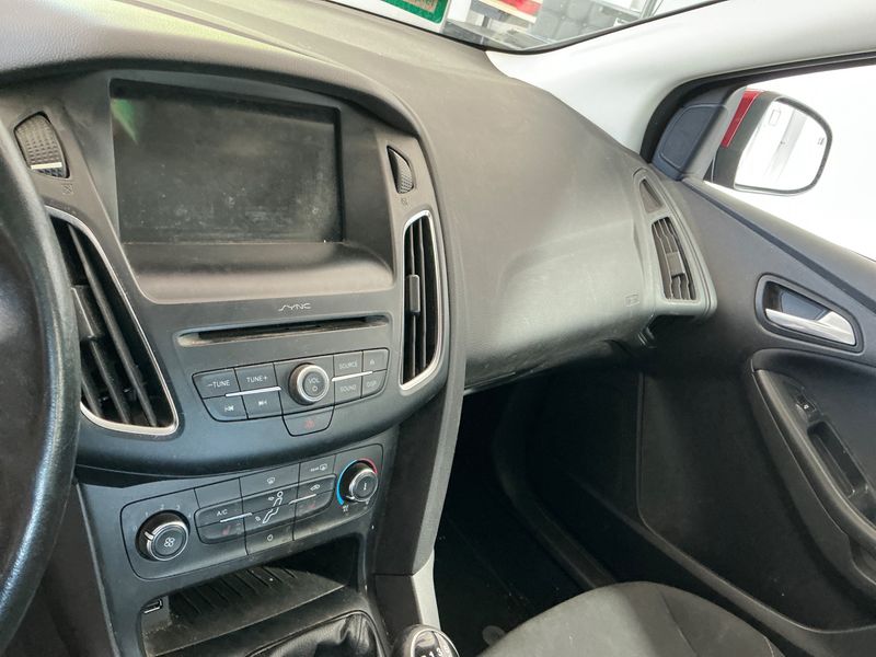 Ford Focus 1.5 TDCi Trend 2017 – снимка 28