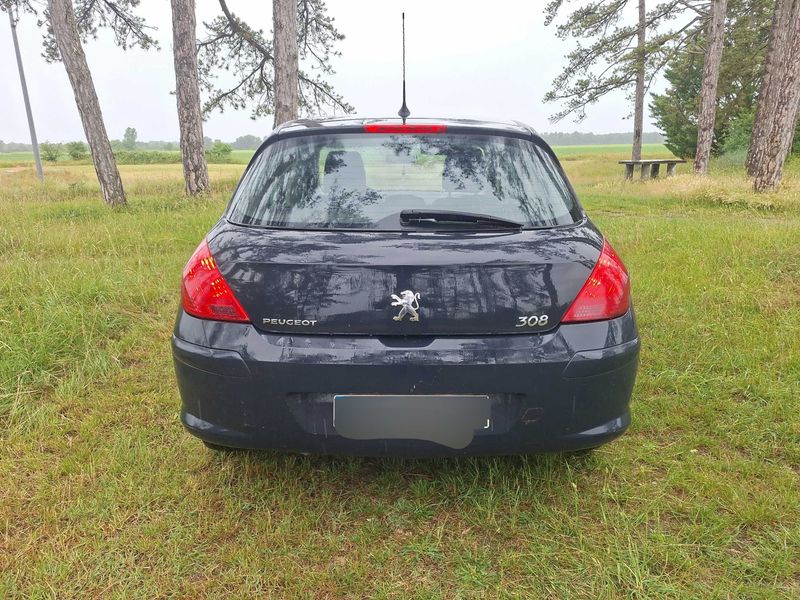 Peugeot 308 1.6 HDi Premium 2011 – снимка 4