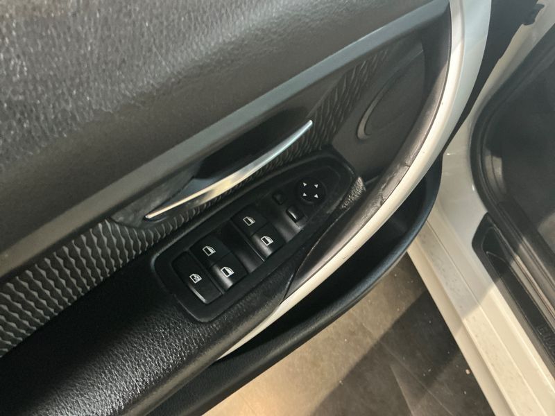 BMW 3er 320d EfficientDynamics Edition 2015 – снимка 26