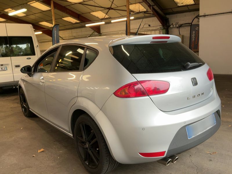 Seat Leon 2.0 TDI FR 2010 – снимка 6