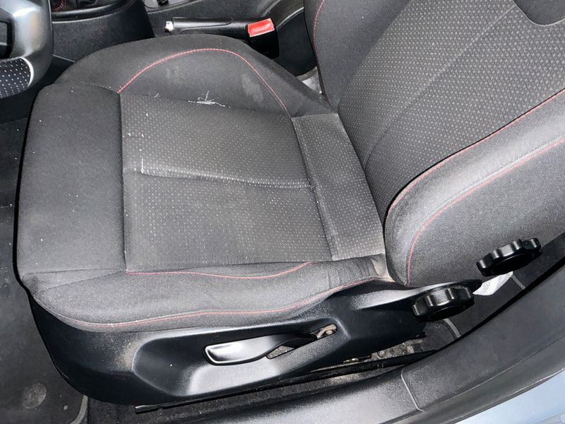 Seat Leon 2.0 TDI FR 2010 – снимка 26