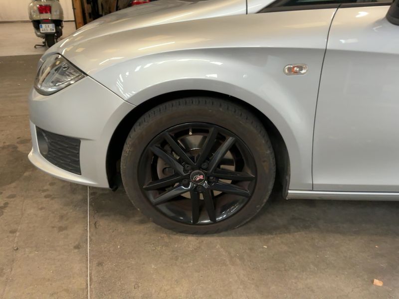 Seat Leon 2.0 TDI FR 2010 – снимка 3