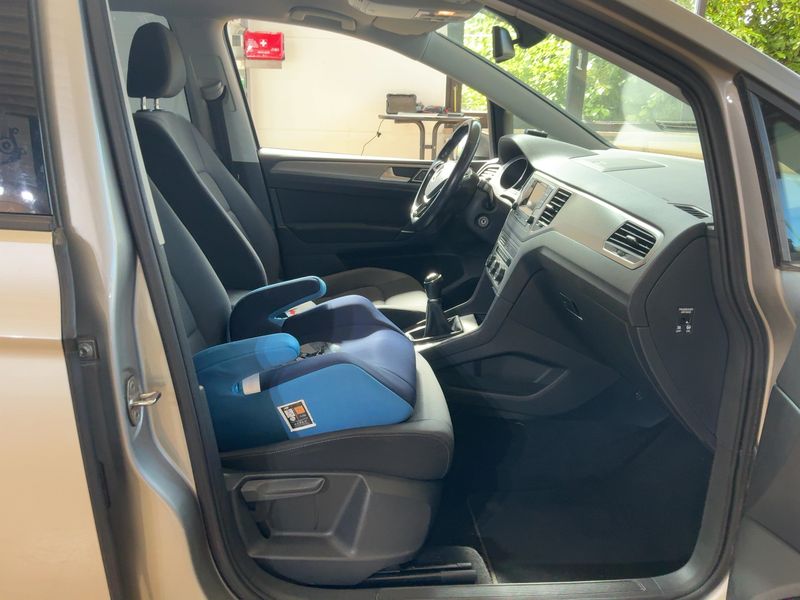 Volkswagen Golf VII Sportsvan 1.4 TSI Comfortline BlueMotion Tech 2014 – снимка 17