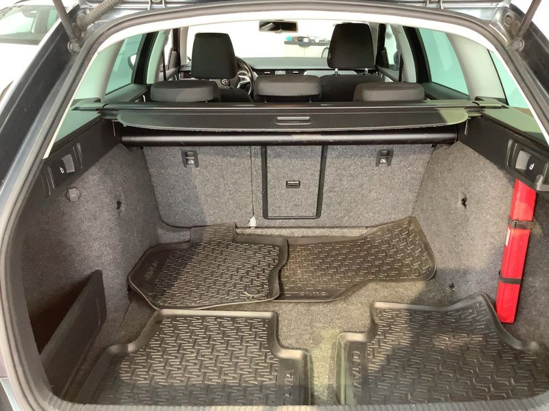 Skoda Octavia 1.6 TDI Edition 2015 – снимка 15