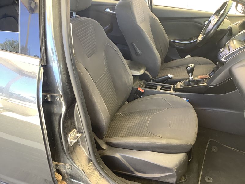 Ford Focus 1.5 TDCi Titanium 2018 – снимка 31
