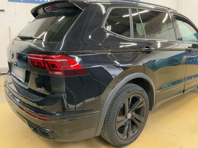 Volkswagen Tiguan Allspace 1.5 TSI ACT R-Line 2023 – снимка 8