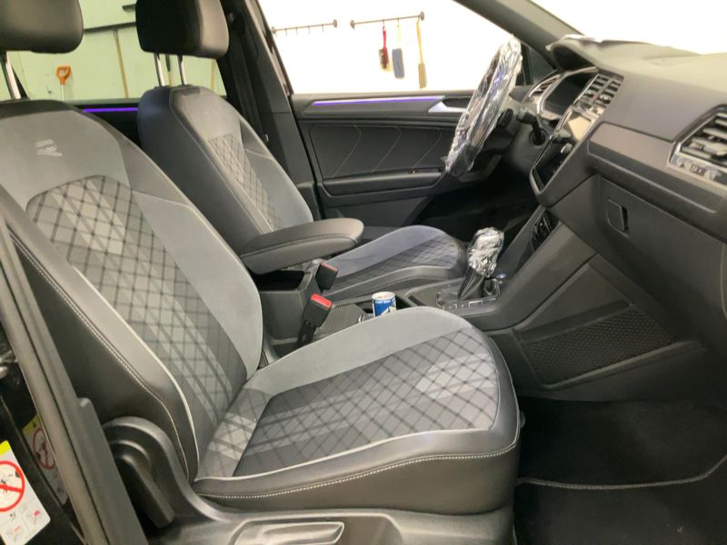 Volkswagen Tiguan Allspace 1.5 TSI ACT R-Line 2023 – снимка 17