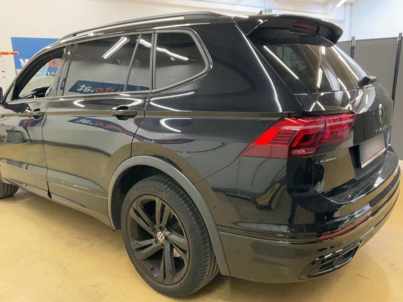 Volkswagen Tiguan Allspace 1.5 TSI ACT R-Line 2023 – снимка 6