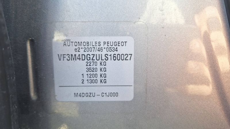 Peugeot 3008 1.6 Hybrid Allure Business 2020 – снимка 20