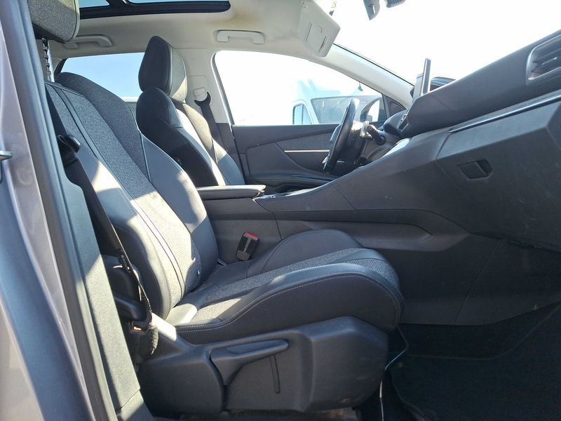 Peugeot 3008 1.6 Hybrid Allure Business 2020 – снимка 10