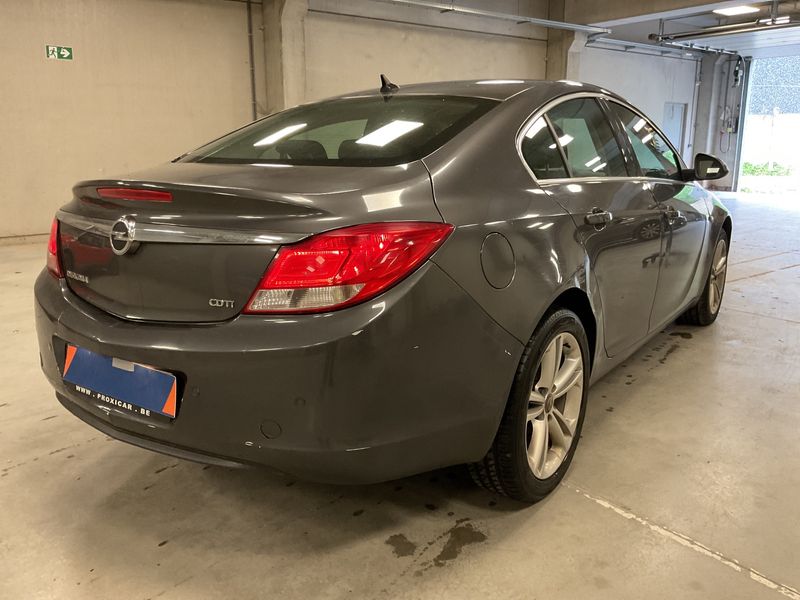 Opel Insignia 2.0 CDTI Edition 2010 – снимка 2