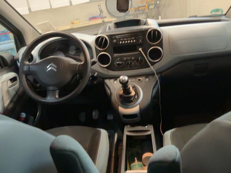 Citroen Berlingo 1.6 e-HDi Selection 2013 – снимка 18