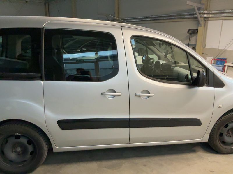 Citroen Berlingo 1.6 e-HDi Selection 2013 – снимка 10