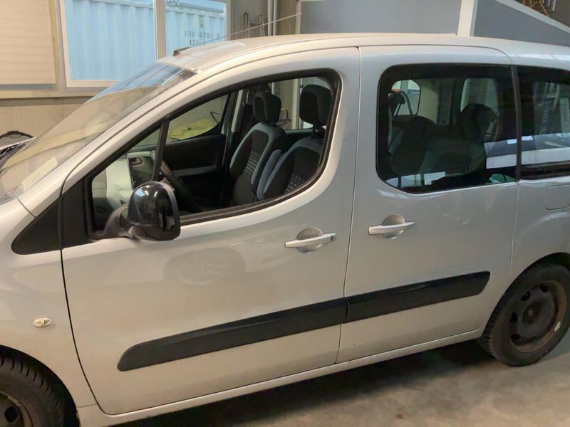 Citroen Berlingo 1.6 e-HDi Selection 2013 – снимка 4