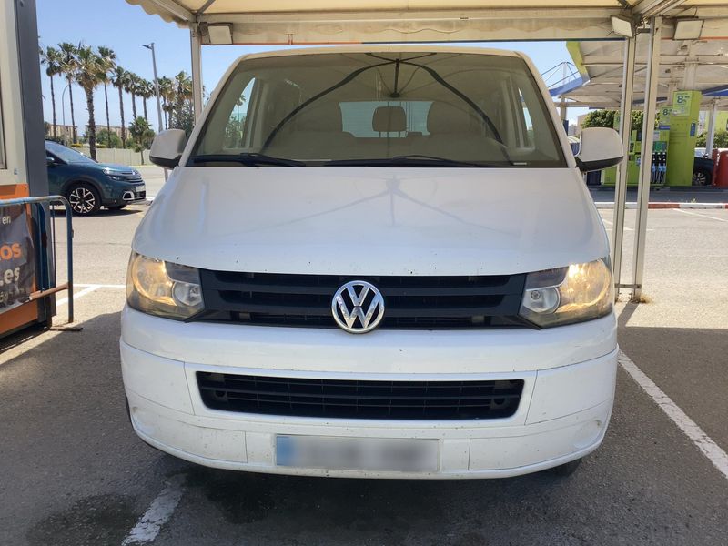 Volkswagen T5 Kombi 2.0 TDI 2010 – снимка 14