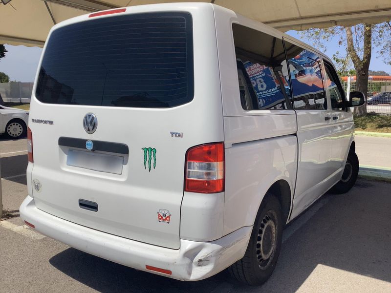 Volkswagen T5 Kombi 2.0 TDI 2010 – снимка 8