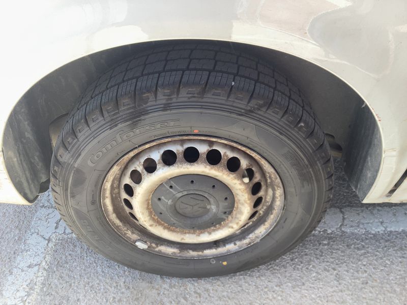 Volkswagen T5 Kombi 2.0 TDI 2010 – снимка 9