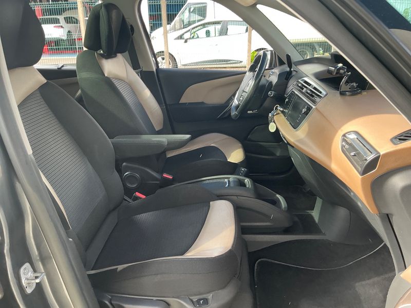 Citroen C4 Grand Picasso 2.0 Blue-HDi Exclusive 2014 – снимка 16