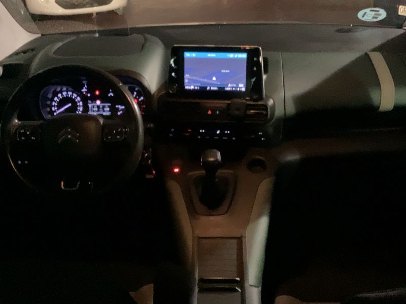Citroen Berlingo 1.5 Blue-HDi Shine M 2021 – снимка 17