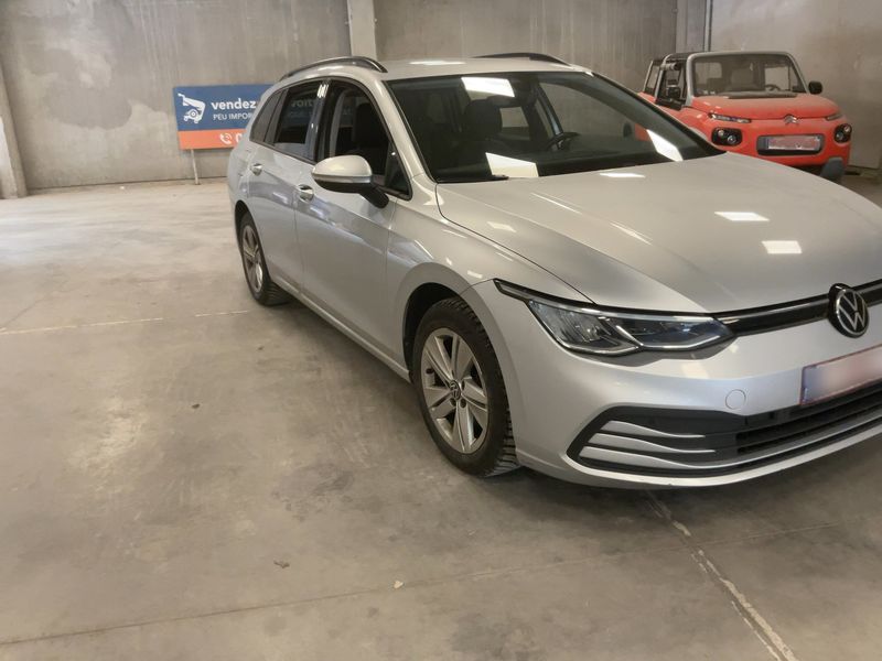 Volkswagen Golf VIII 2.0 TDI Life 2021 – снимка 12